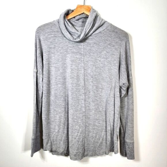 Gray Heathered Rachel Zoe Ribbed Turtleneck Size Medium - Picture 1 of 4